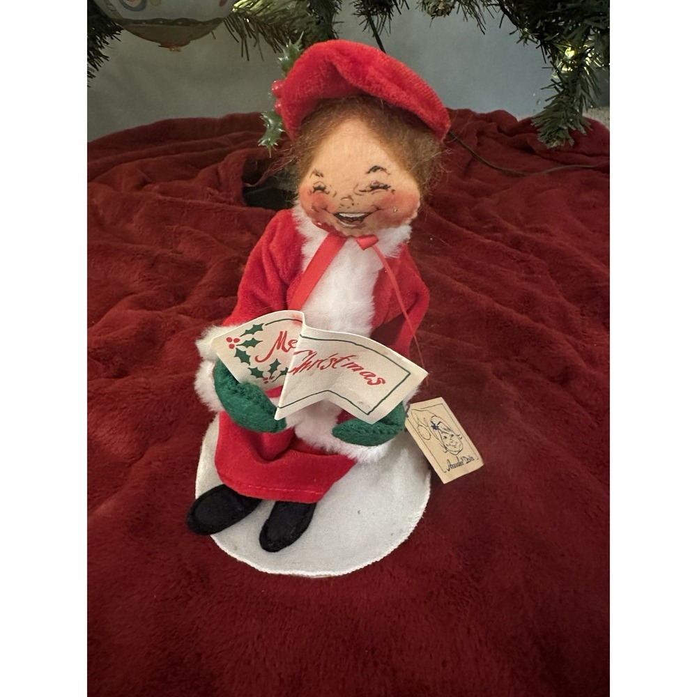 Annalee Doll Caroler Woman Christmas 10" Holiday Decorations Red Hair Holly